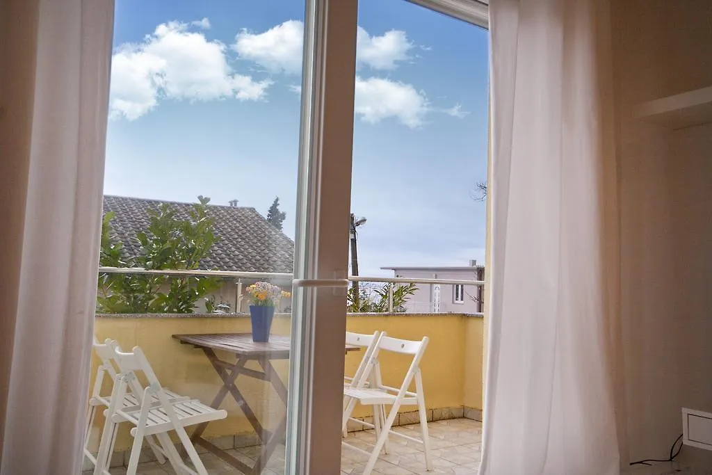 Adela Apartments Dramalj
