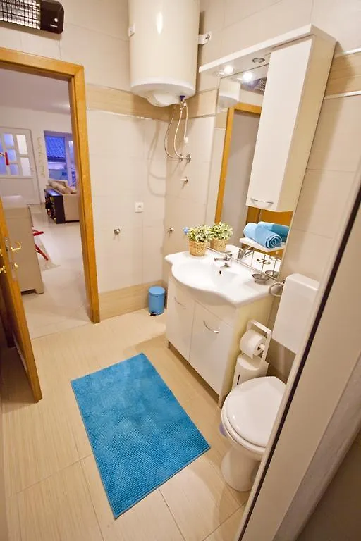 Adela Apartments Dramalj