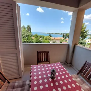 Henc Apartment Novigrad Istria