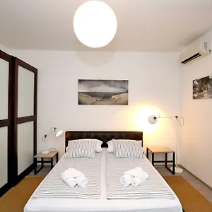 Studio Vito Apartment Zadar